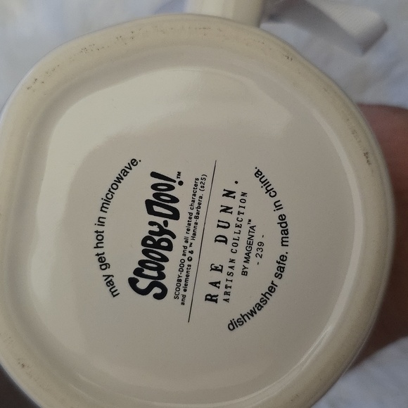 NWT Rae Dunn Scooby-Doo Themed White Mug - Picture 3 of 3